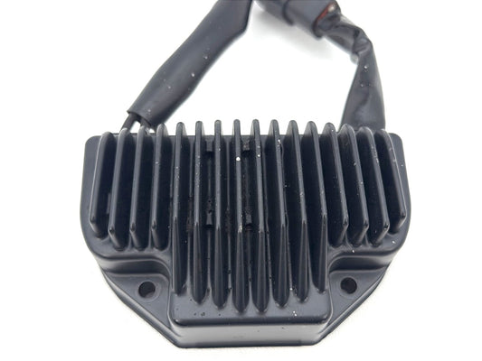 1999 - 2006 Harley-Davidson Dyna Low Rider Voltage Regulator Rectifier  74631-04