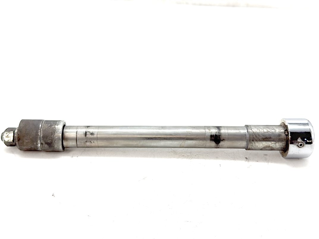 2006 Harley Touring FLHTCI Electra Glide Classic OEM Front Wheel Axle Bolt Shaft