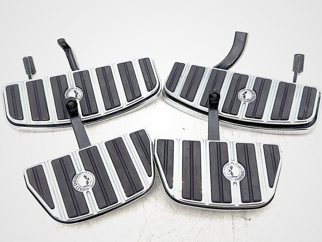 2007 Harley Touring FLHTC Electra Glide Classic OEM Left Right Driver & Pass Floorboard Foot Rest