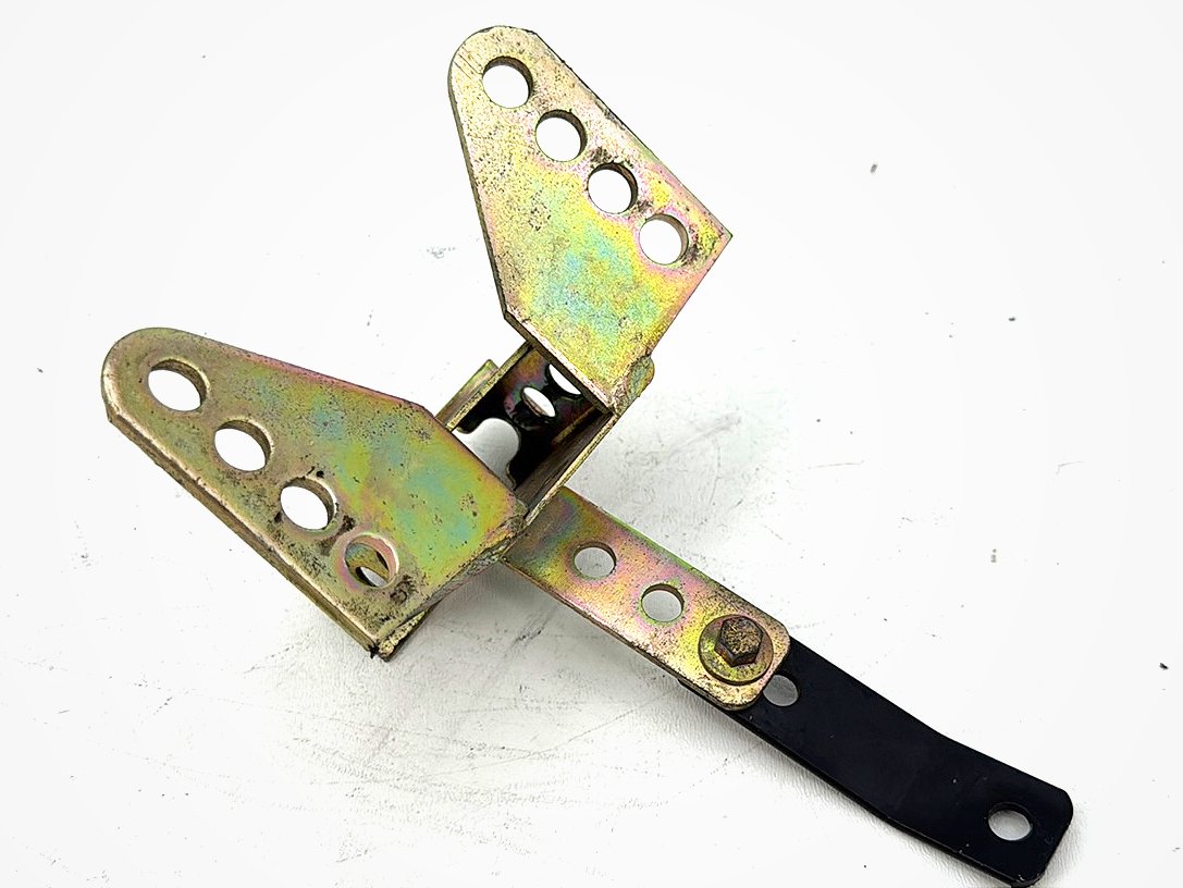 1999 - 2006 Harley-Davidson Touring Electra Glide Classic Front Driver Rider Backrest Bracket Mount 52589-09A