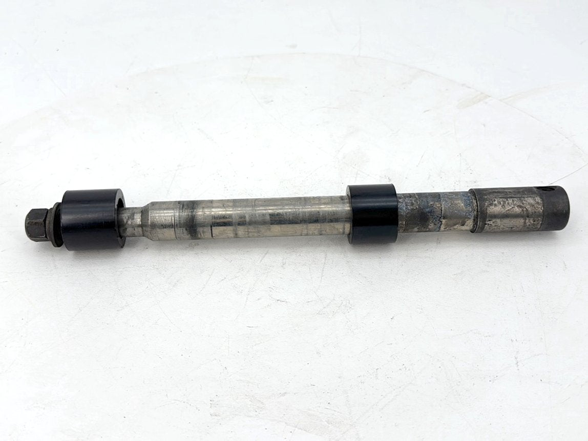 1999 - 2006 Harley-Davidson Touring Electra Glide Front Wheel Axle Bolt Shaft 	43364-00