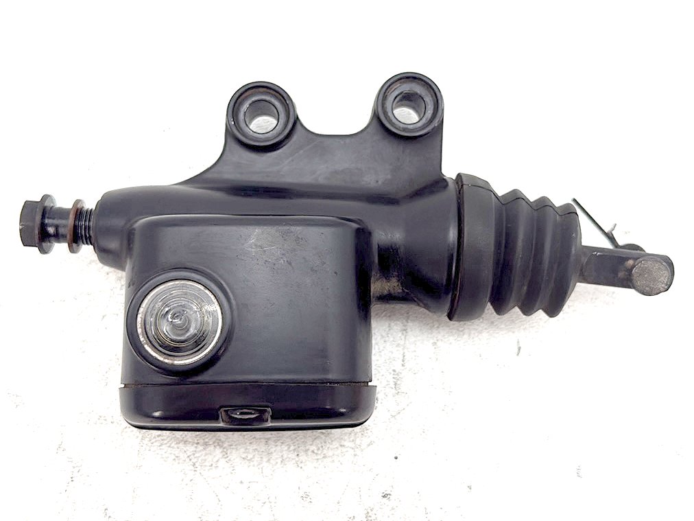 2018 Harley Electra Glide Touring Ultra OEM Rear Brake Master Cylinder Reservoir