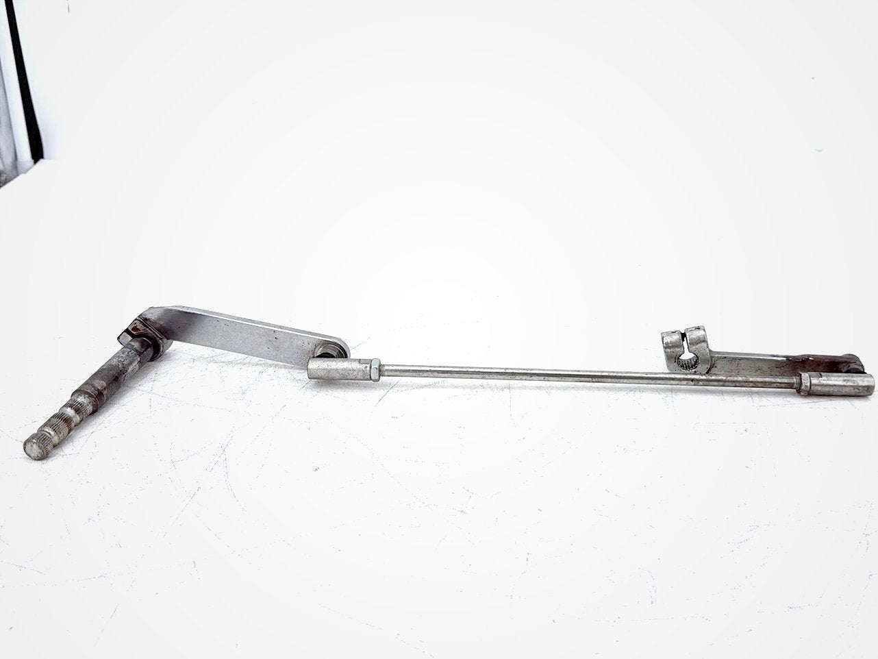 2004 Harley Touring FLHT Electra Glide OEM Gear Shifter Lever w/ Rod linkage