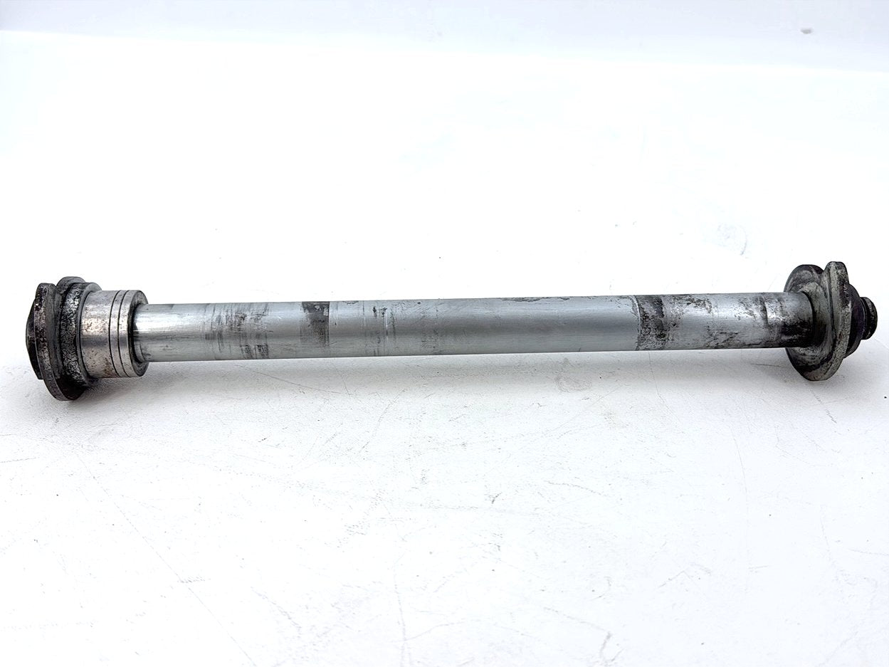2007 - 2011 Harley-Davidson Touring Electra Glide Ultra Rear Wheel Axle Bolt Shaft 41056-09