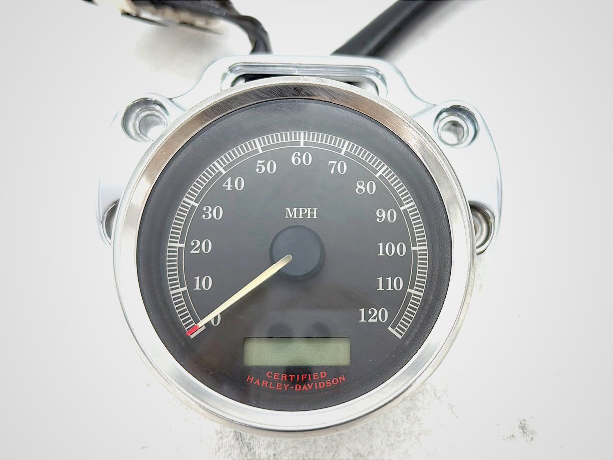 06 Harley Sportster 1200 Custom XL1200C Speedo Speedometer Gauge Cluster 11K