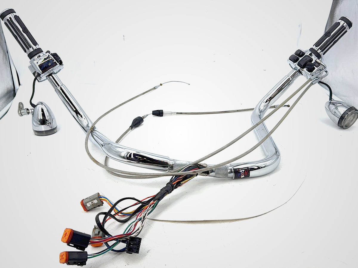 02 Harley Touring Screamin Eagle Road King Handlebars Left Right Switch Controls