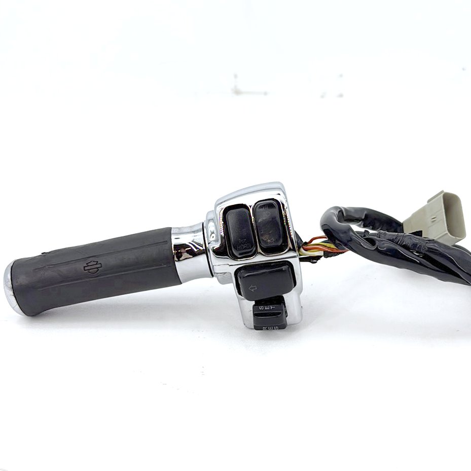 2007 - 2012 Harley-Davidson Touring Street Glide Left Turn Signal Headlight Switches Controls 71682-06
