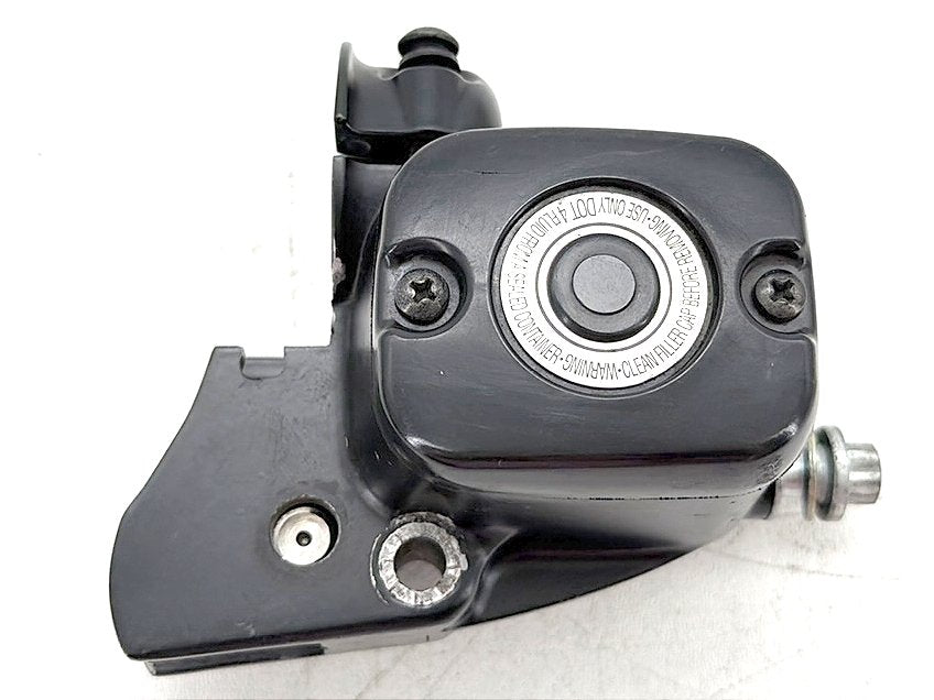 09 Harley Dyna Street Bob FXDB Front Right Brake Master Cylinder 11/16 in. bore