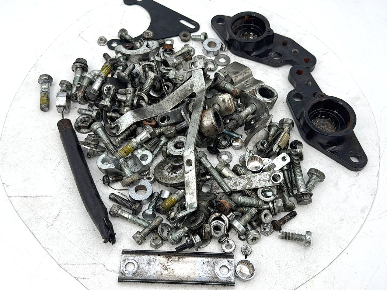 1999 - 2006 Harley-Davidson Touring Electra Glide Classic Hardware Bolts Nuts & Brackets w/ Left Right Swingarm Brackets