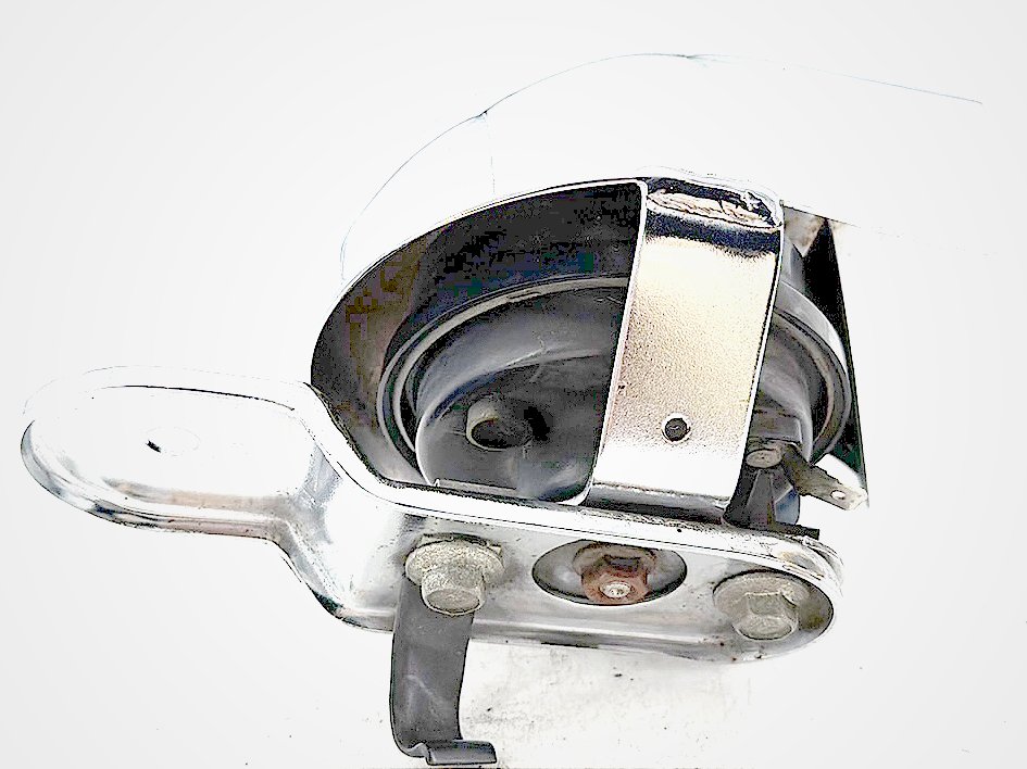 2004 Harley Heritage Softail Classic FLSTCI OEM Horn Signal Klaxon Chrome Cover