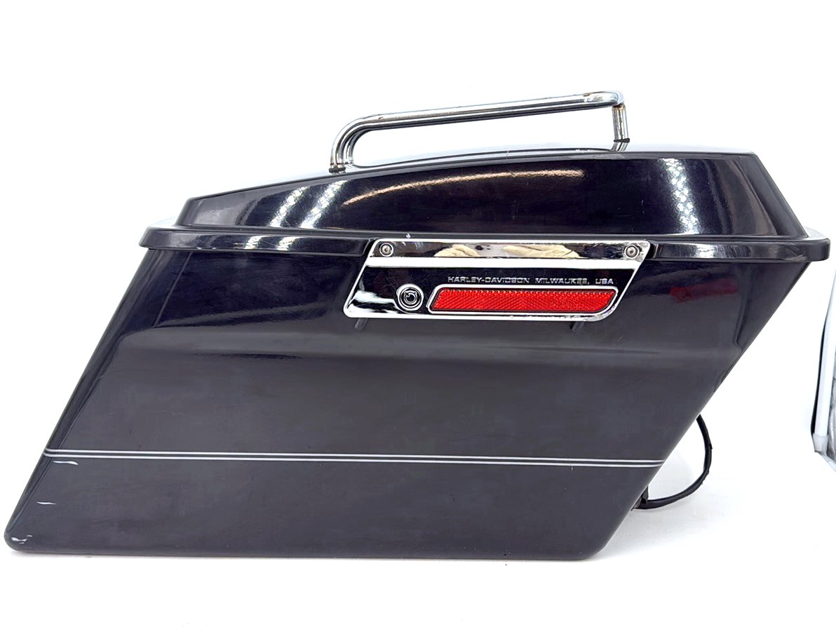 Harley-Davidson Misc  Right 1 Saddlebag Luggage NO Key 90752-93