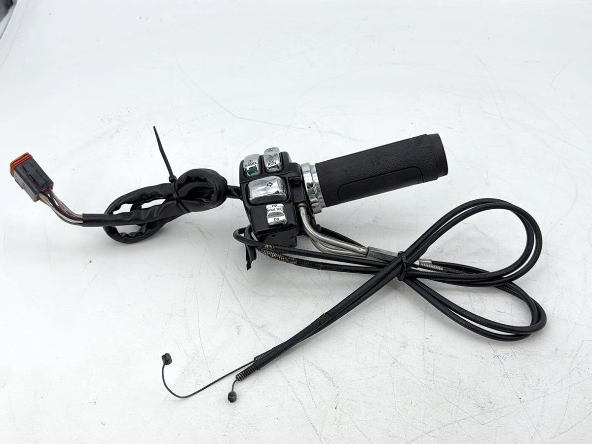 2000 Harley Touring FLHTCI Electra Glide Classic OEM Right Engine Start Kill Switches Controls