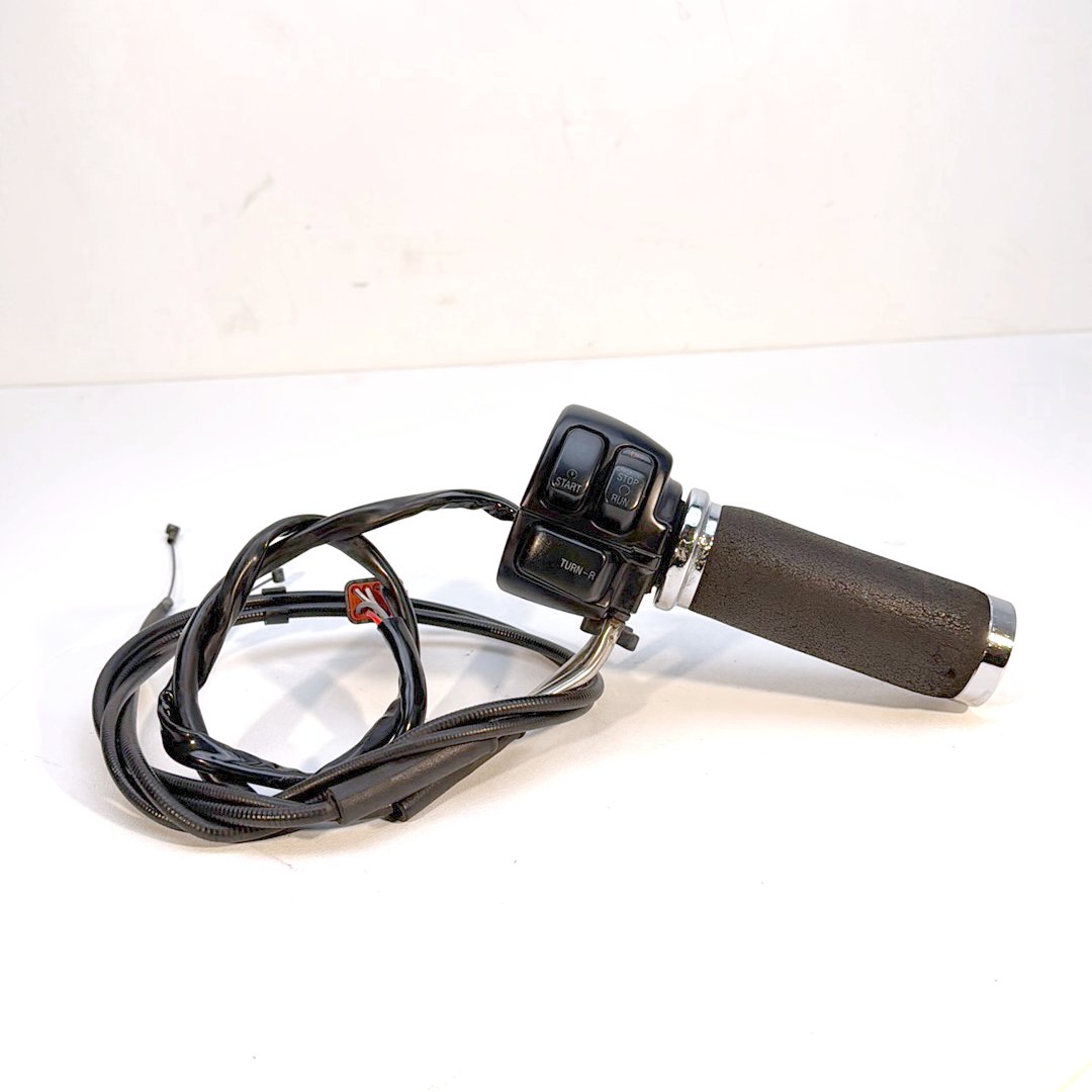 1986 - 2003 Harley-Davidson Sportster Hugger 883 Right Engine Start Kill Switches Controls  	71684-06A