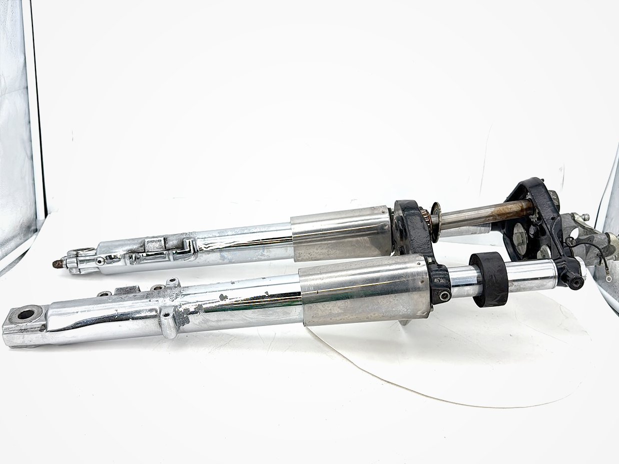 2008 Harley Touring FLHTCU Electra Glide Ultra OEM Front Triple Tree Set & LH RH Fork Legs Sliders
