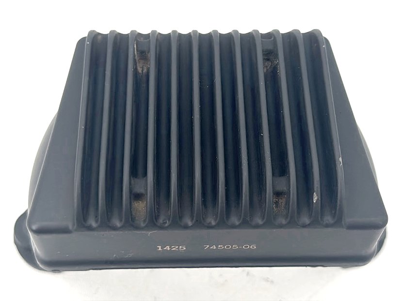 2008 Harley Touring FLHT Electra Glide OEM Voltage Regulator Rectifier 74505-06