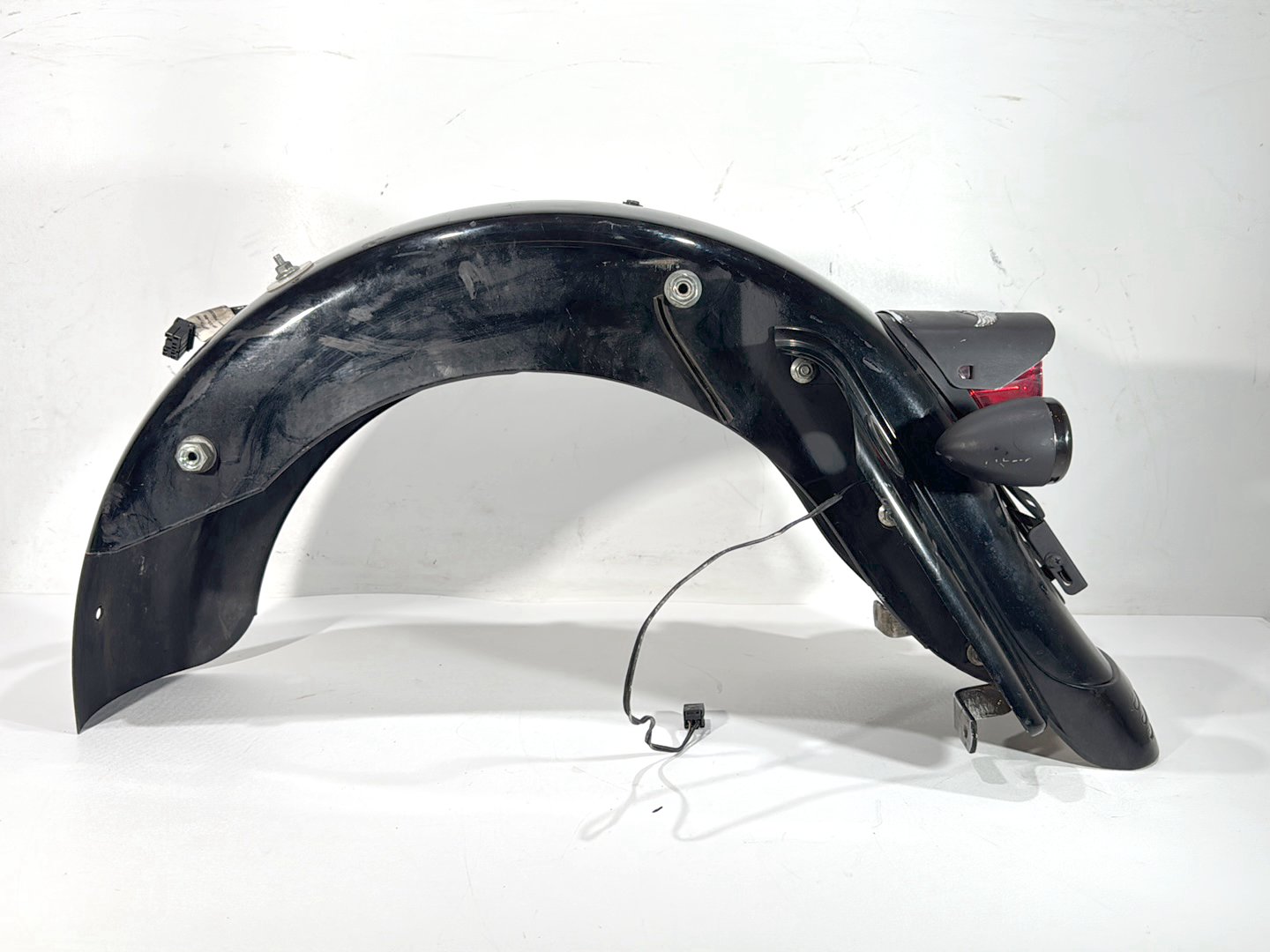 2007 Harley Street Glide Touring FLHX OEM Rear Wheel Fender & Turn Signals Bar