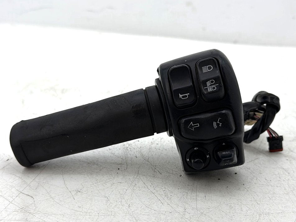 14 Harley Street Glide Touring OEM Left Turn Signal Headlight Switches Controls