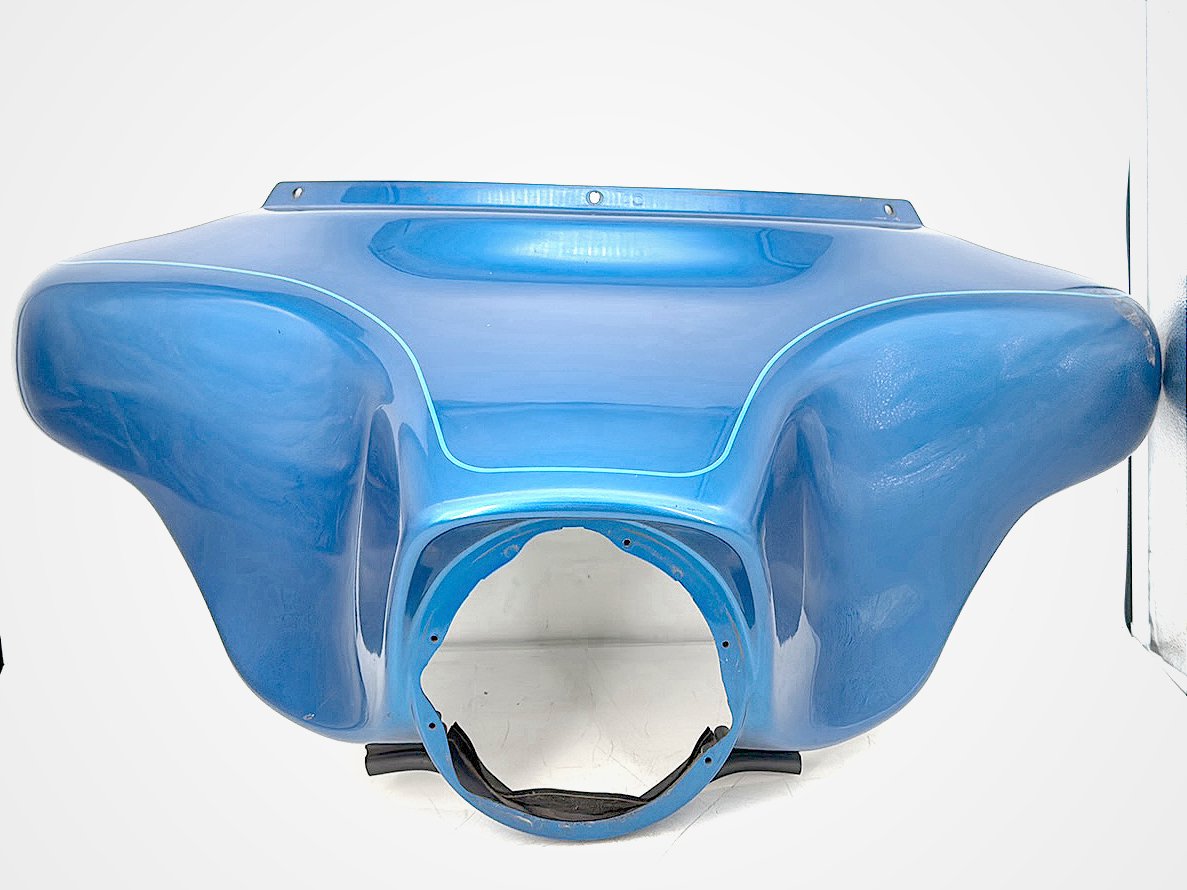 2006 Harley Electra Glide Touring Classic FLHTCI OEM Front Outer Batwing Fairing Cover