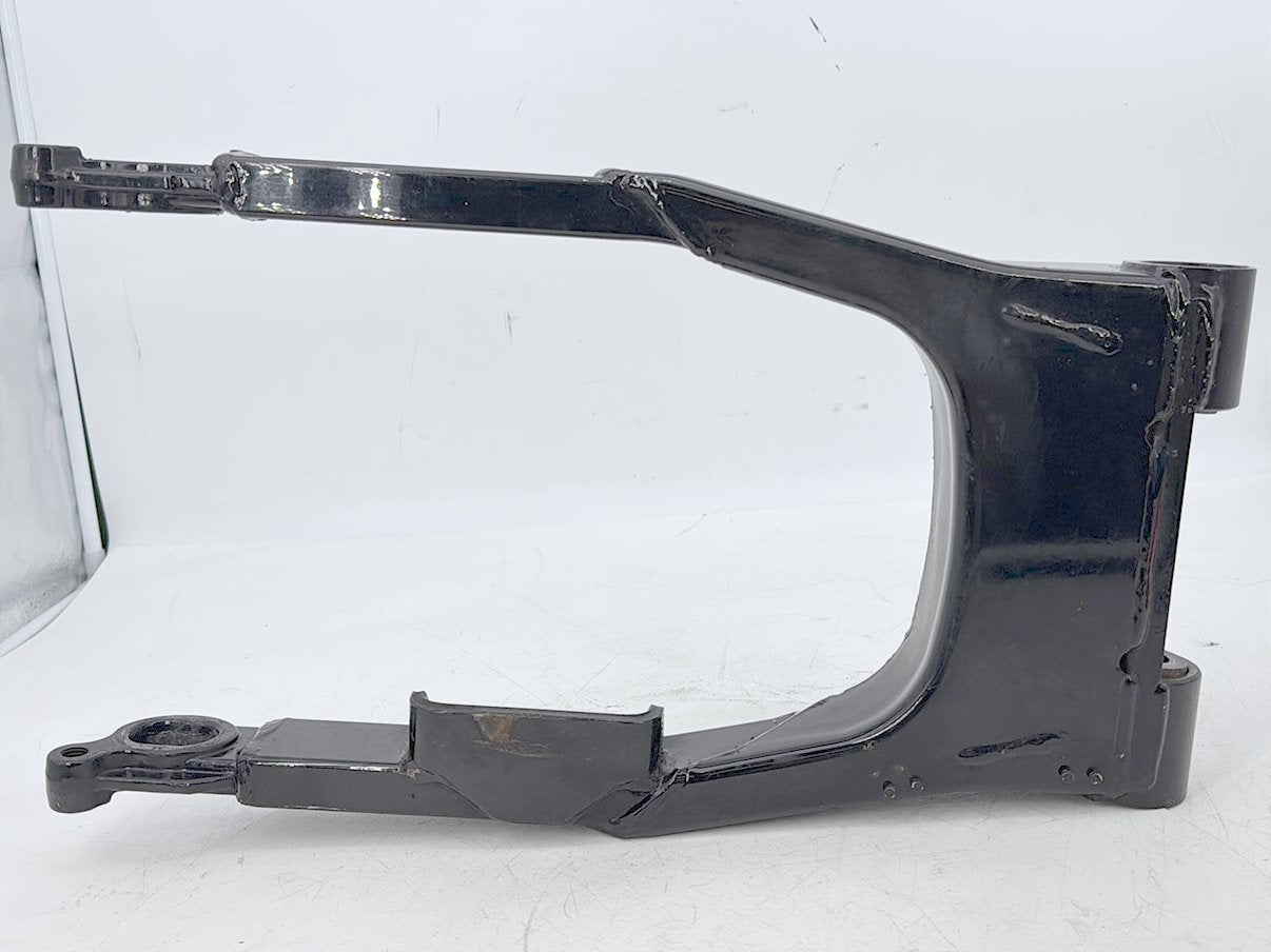 1999 - 2006 Harley-Davidson Touring Electra Glide Ultra Rear Fork Swingarm Swing Arm 47549-02A