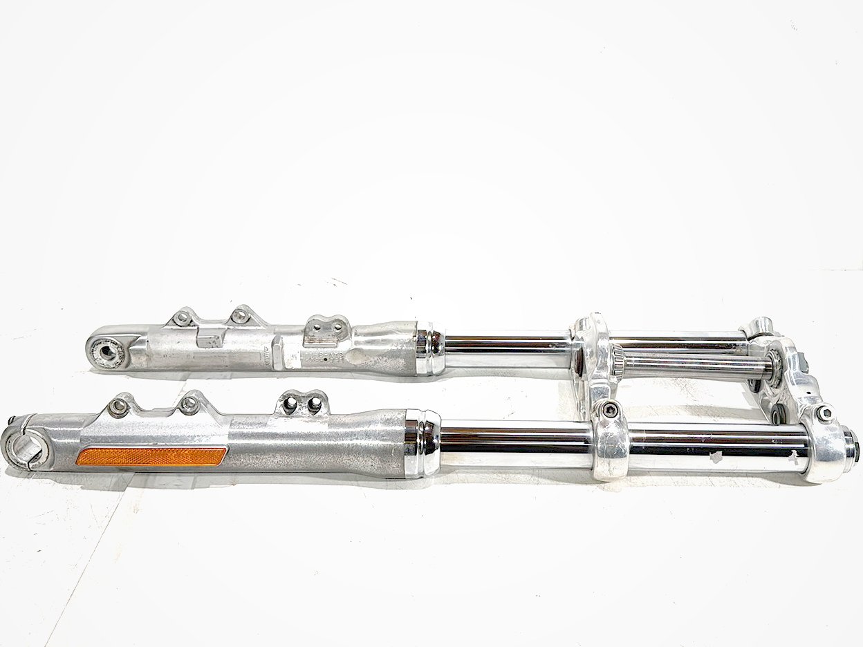 2015 Harley Dyna Low Rider FXDL OEM Front Triple Tree Set & LH RH Fork Legs Sliders