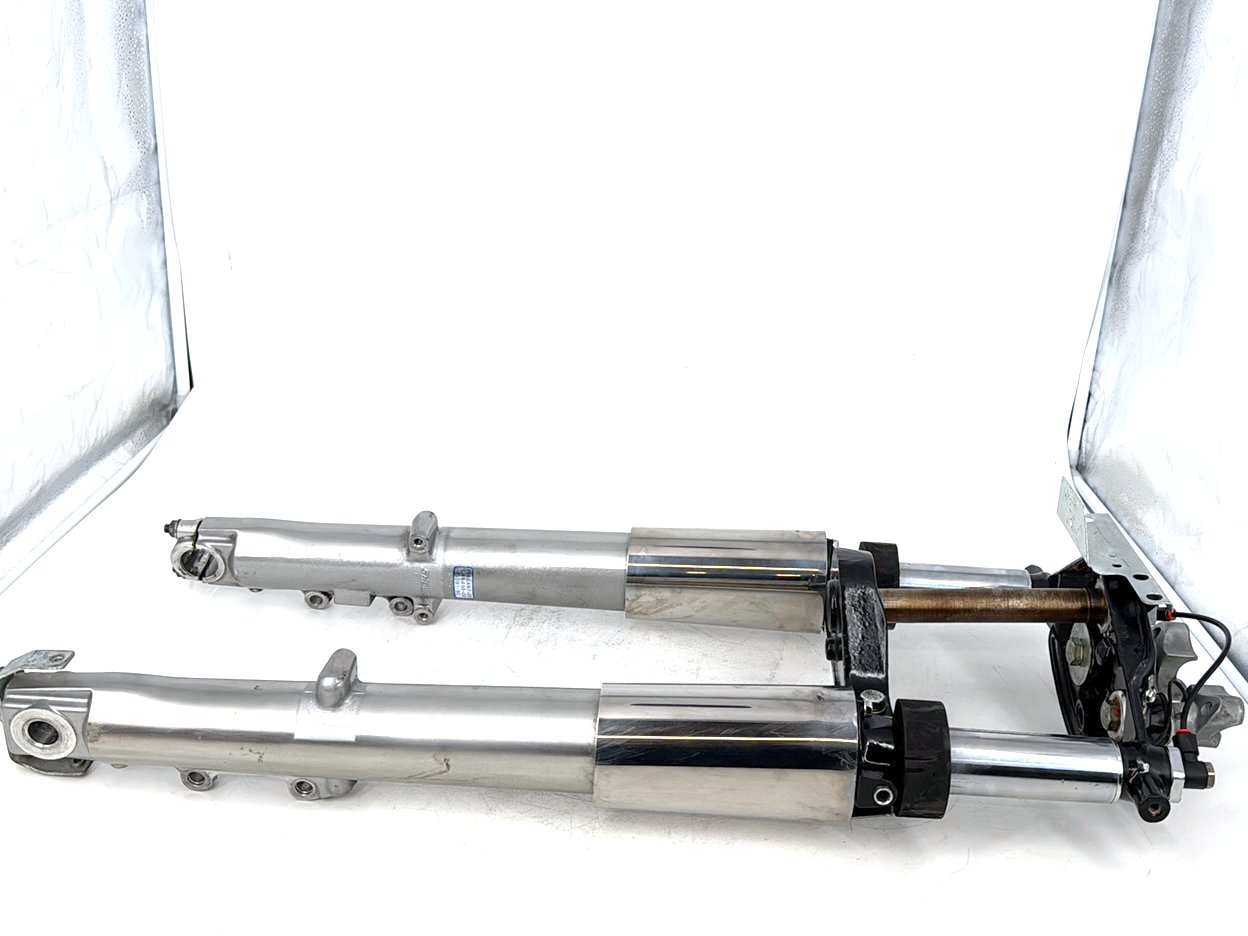 1999 - 2006 Harley-Davidson Touring Electra Glide Classic Front Triple Tree Set & LH RH Fork Legs Sliders 45435-95