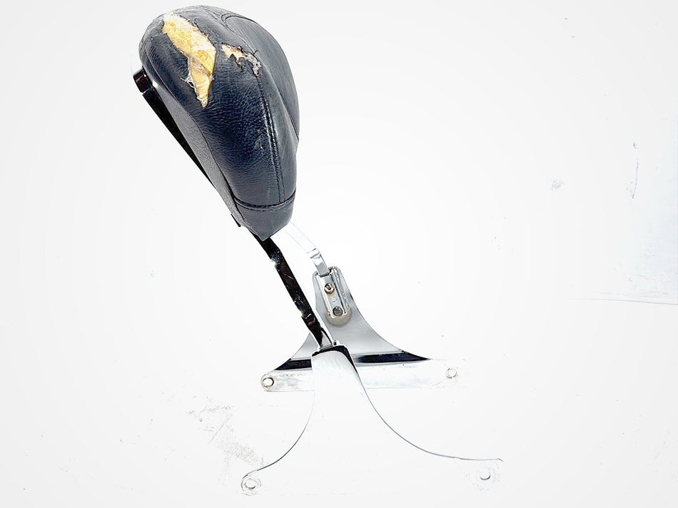 2005 Harley Softail Standard FXST OEM Rear Sissy Bar w/ Backrest Cushion Pad