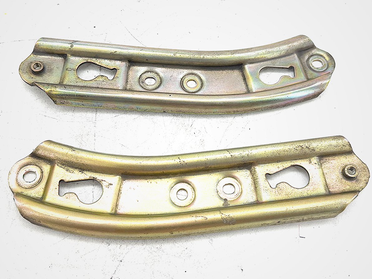 2003 Harley Softail Deuce FXSTD OEM Right Left Fairing Support Brackets