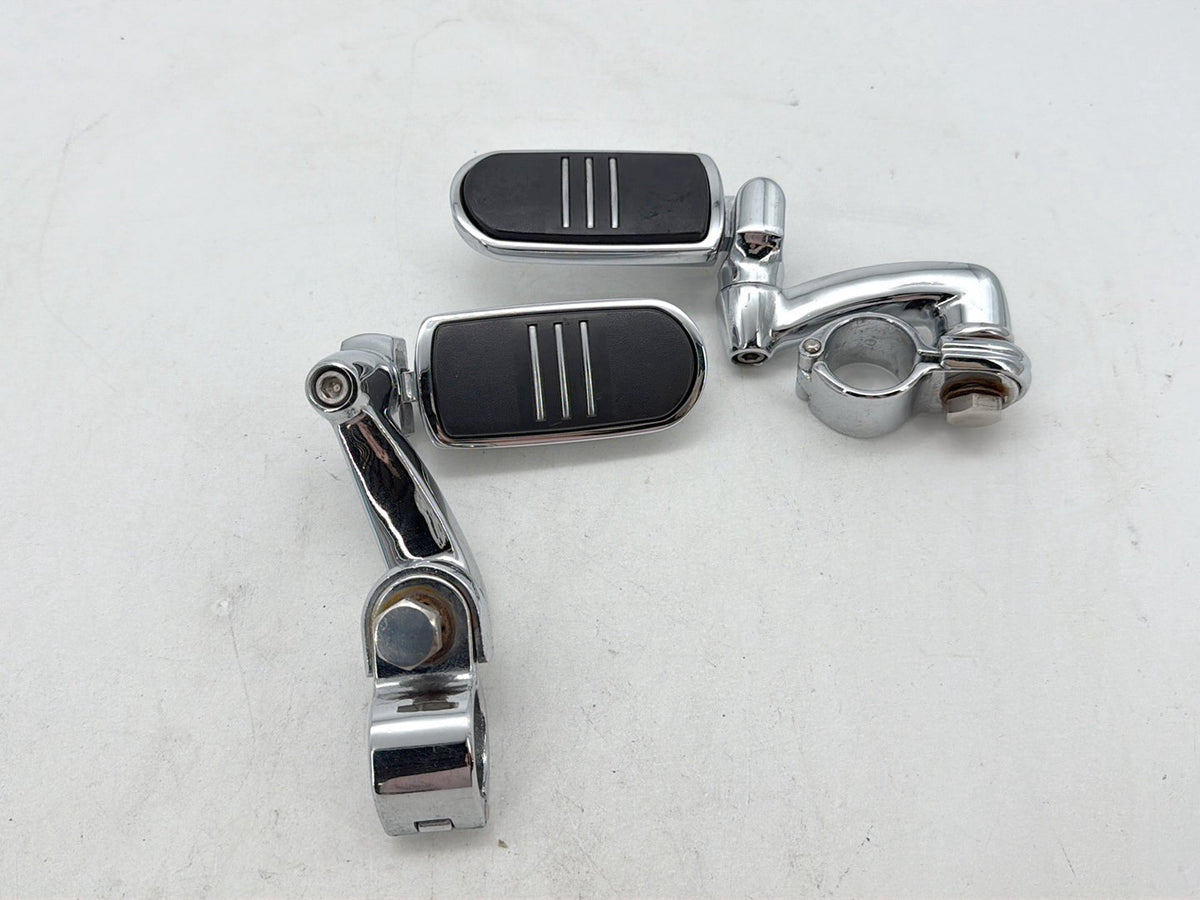 2010 Harley Street Glide Touring FLHX OEM Front Right Left Highway Foot Pegs