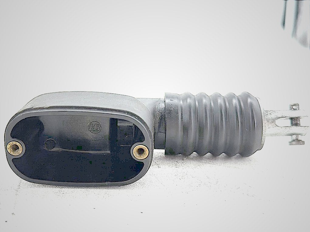 2003 Harley Softail Deuce FXSTD OEM Rear Brake Master Cylinder Reservoir NO CAP