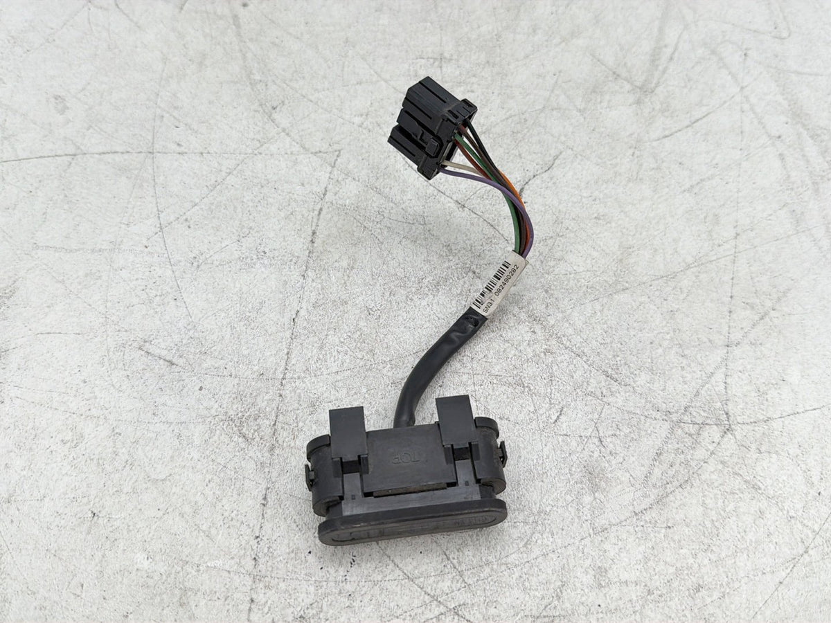 2009 Harley Road Glide Touring FLTR OEM Dash Indicator Lamp Wire Plug 68789-96A