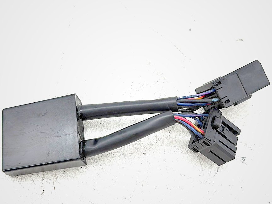 2005 Harley Road King Touring Police OEM Tail Turn Signal Light Converter Module
