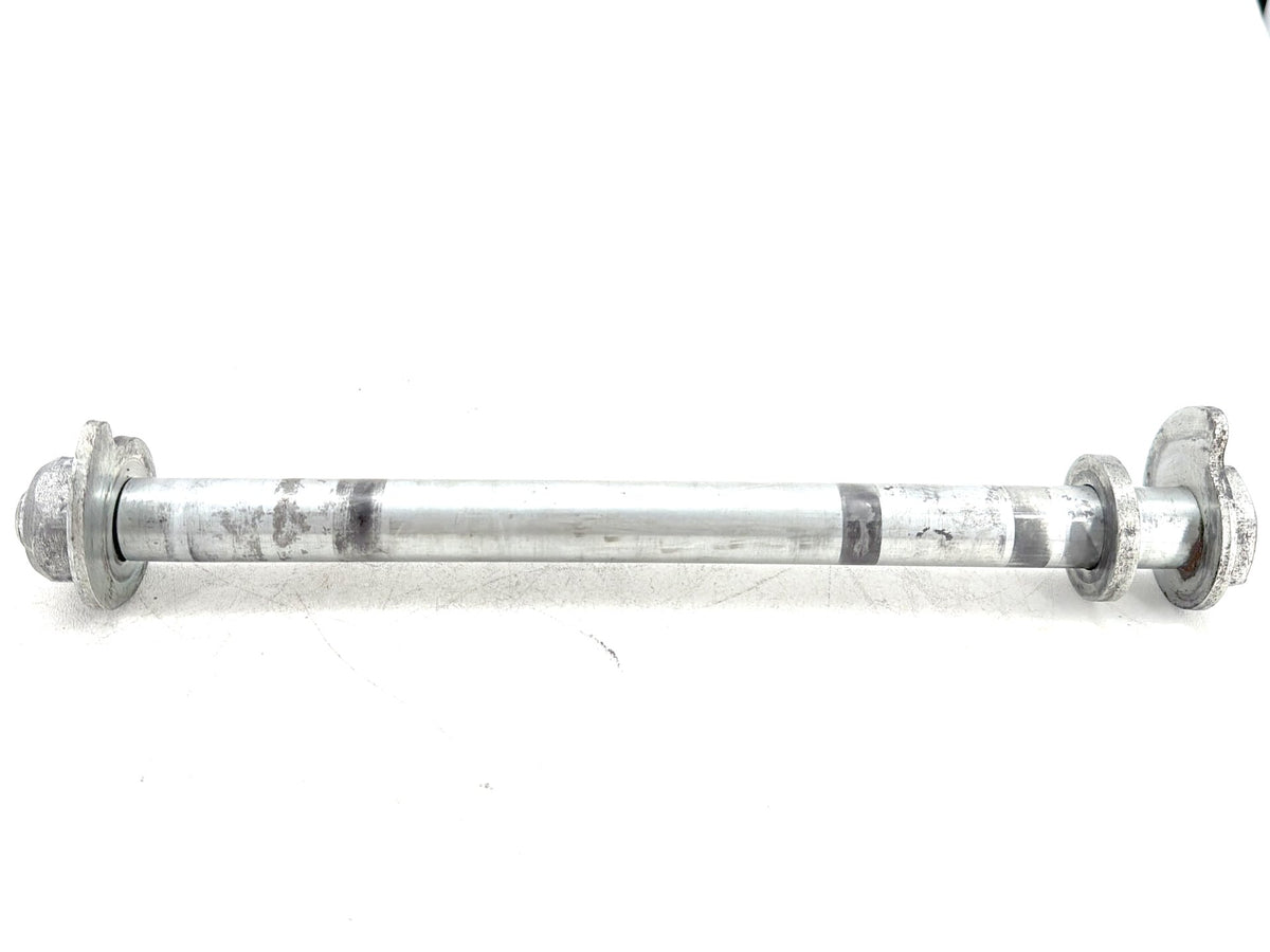 2009 Harley Electra Glide Touring CVO Screamin Eagle Rear Wheel Axle Bolt Shaft
