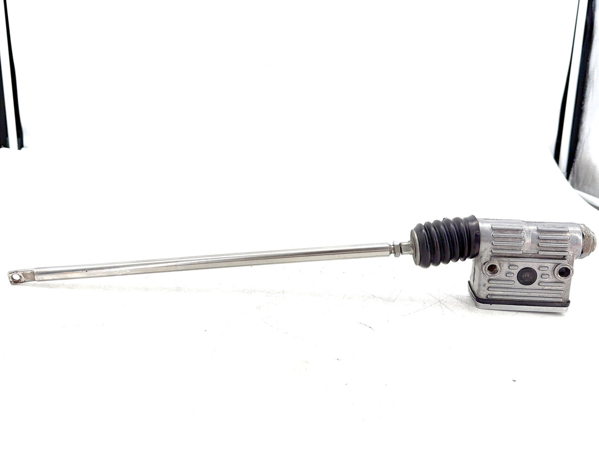 00 Harley Sportster 1200 Custom XL1200C OEM Rear Brake Master Cylinder Reservoir