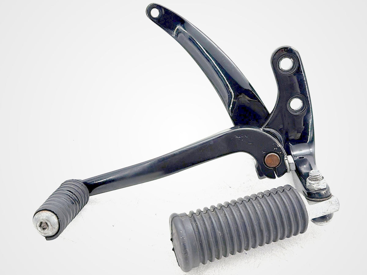 2017 Harley Dyna Street Bob FXDB OEM Left Driver Foot Controls Peg Rest