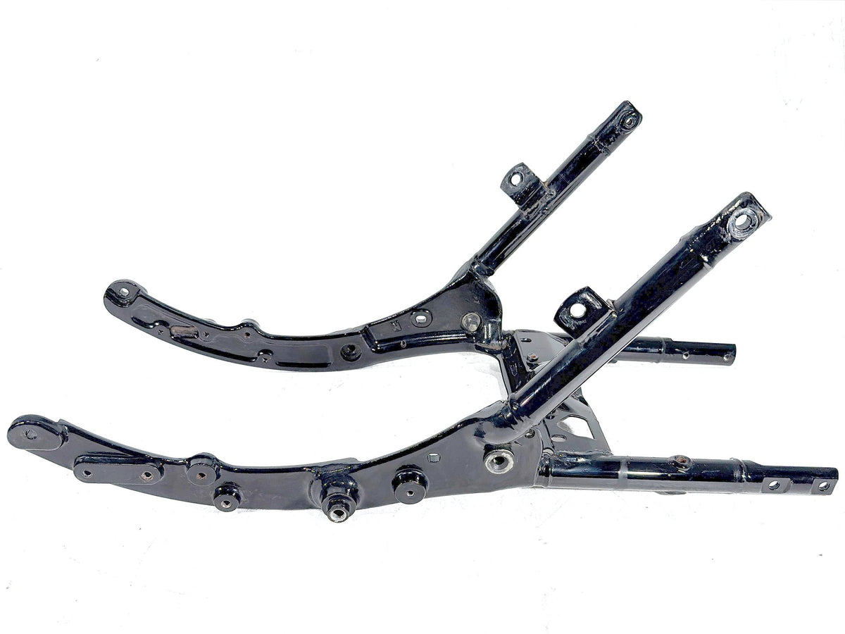 2015 Harley Electra Glide Touring OEM Rear Back Sub Frame Rail Bar 48079-09BHP