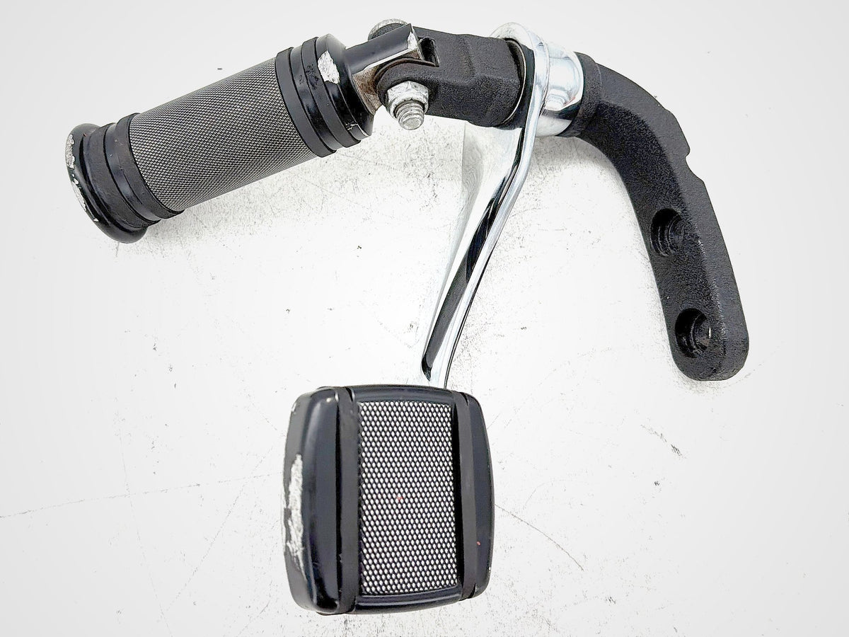 2012 Harley Dyna Fat Bob FXDF 103 OEM Right Brake Foot Control Pegs 42481-03A