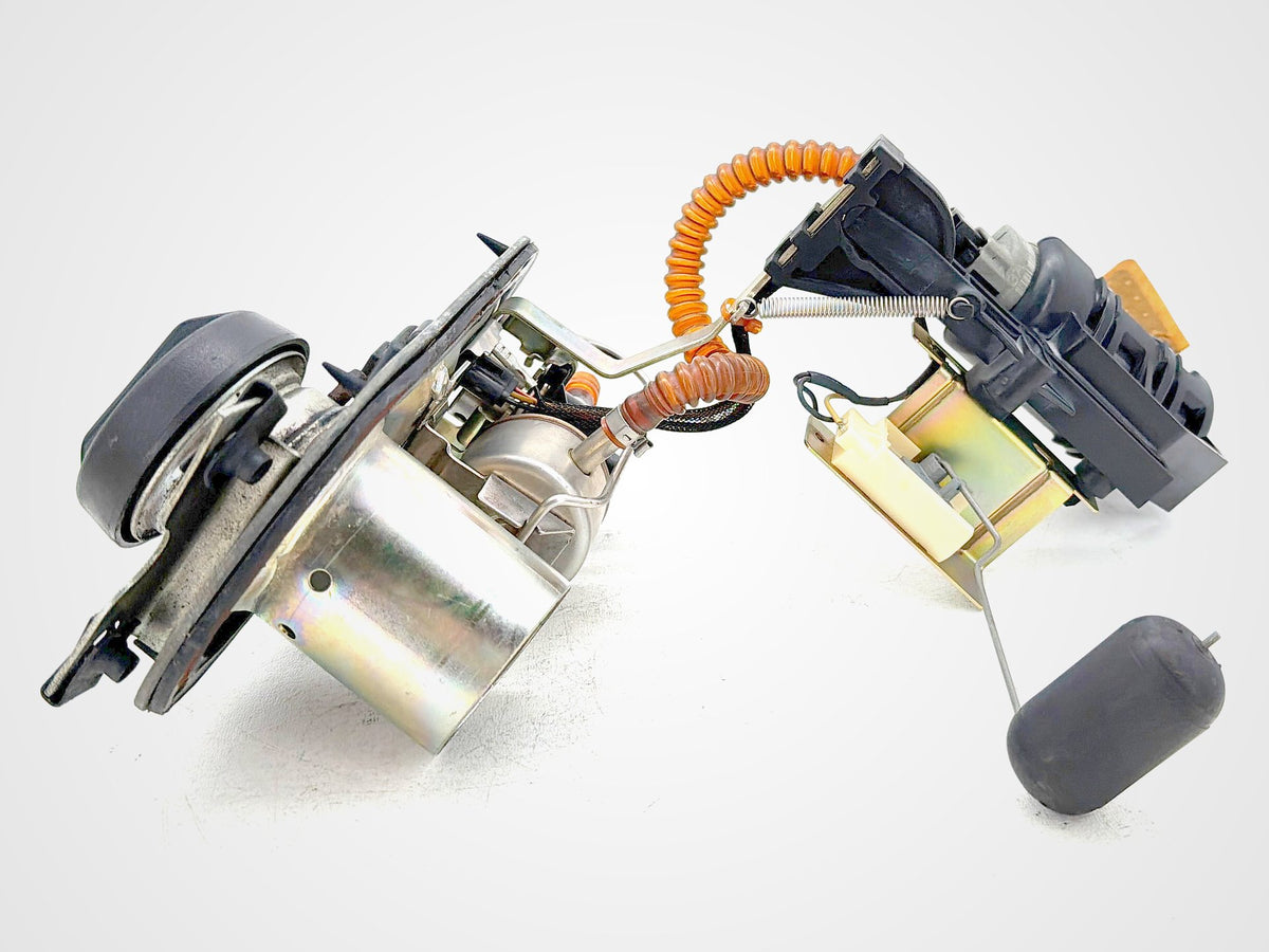 04 Harley Electra Glide Touring Ultra OEM Fuel Pump Gas Gasoline Petrol Sending