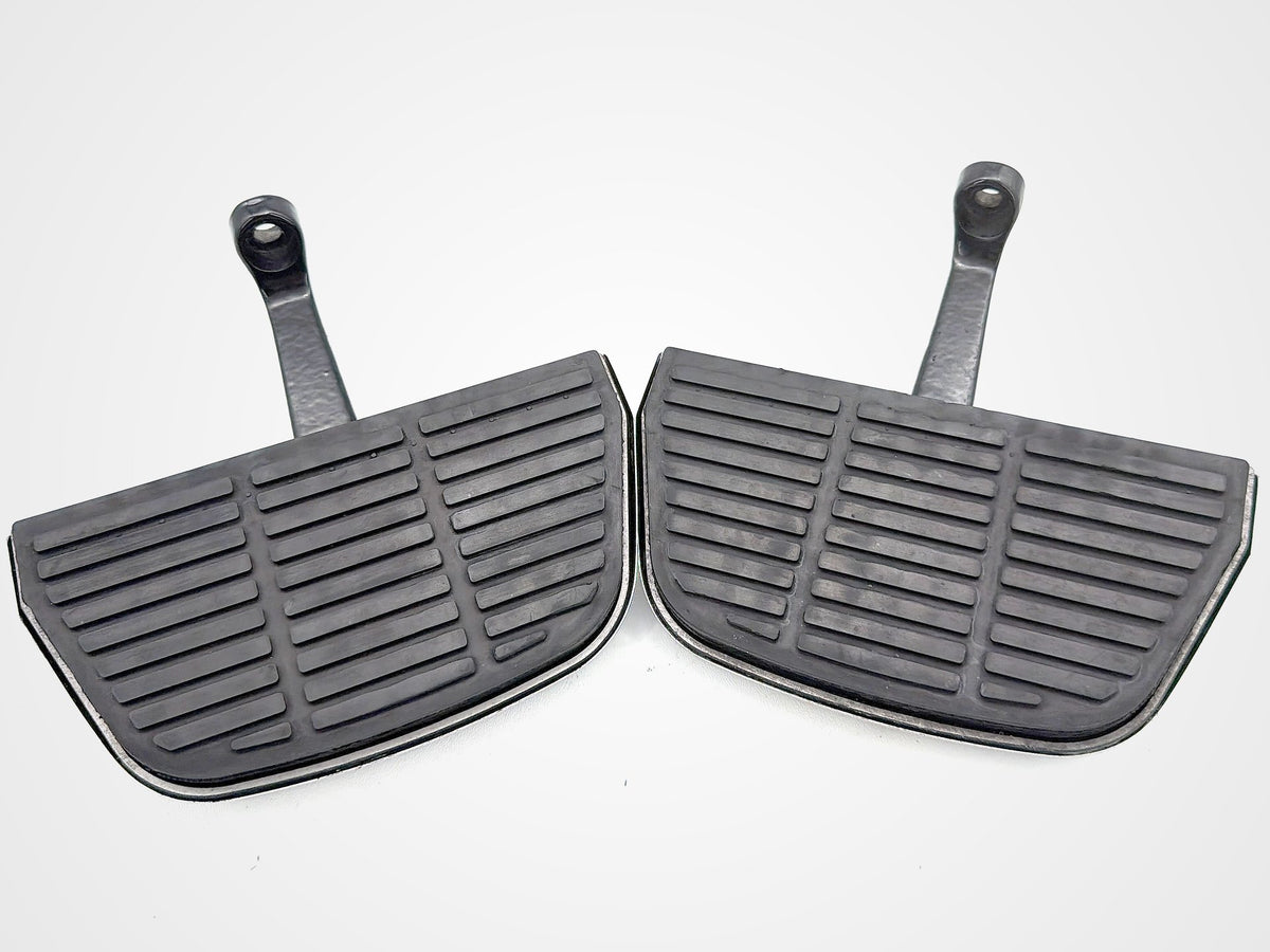95 Harley Electra Glide Touring OEM Left & Right Passenger Floorboard Foot Rest