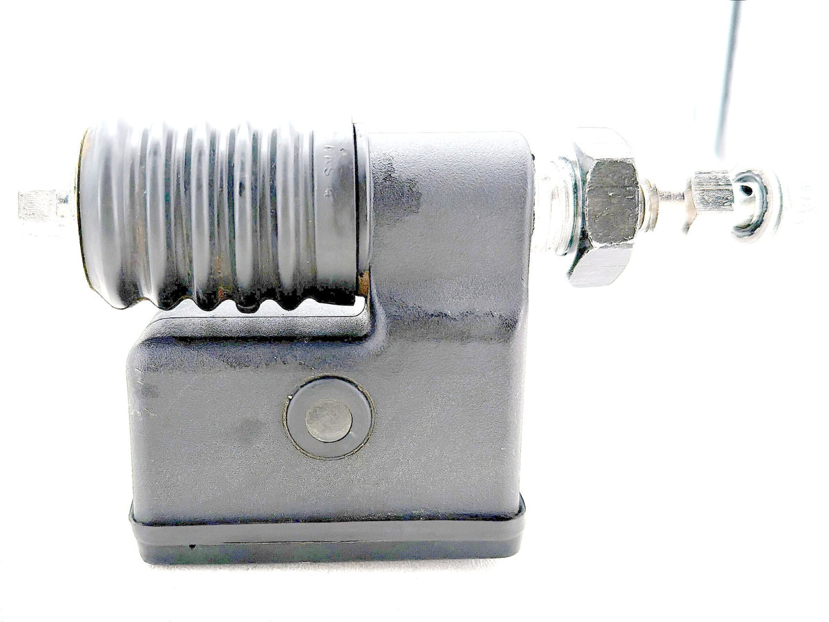 2002 Harley Dyna Wide Glide FXDWG OEM Rear Brake Master Cylinder Reservoir