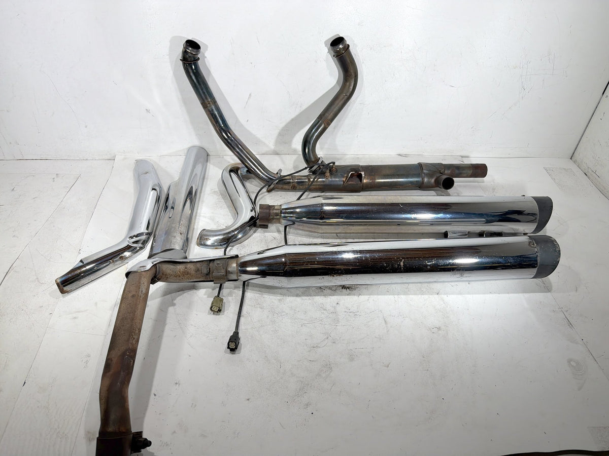 2010 Harley Electra Glide Touring Ultra OEM Exhaust Header Pipes Muffler
