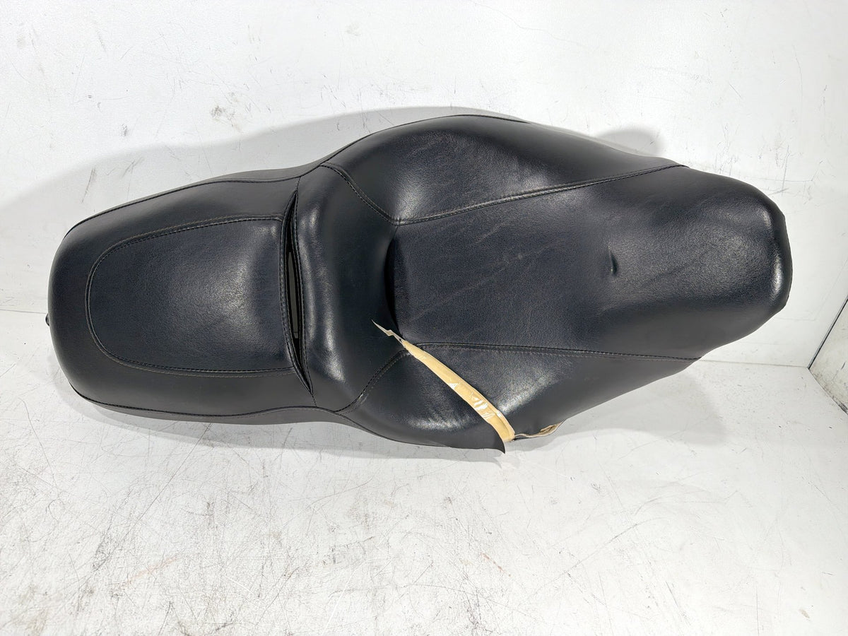 2010 Harley Street Glide Touring FLHX OEM Passenger Rider Driver Seat Saddle