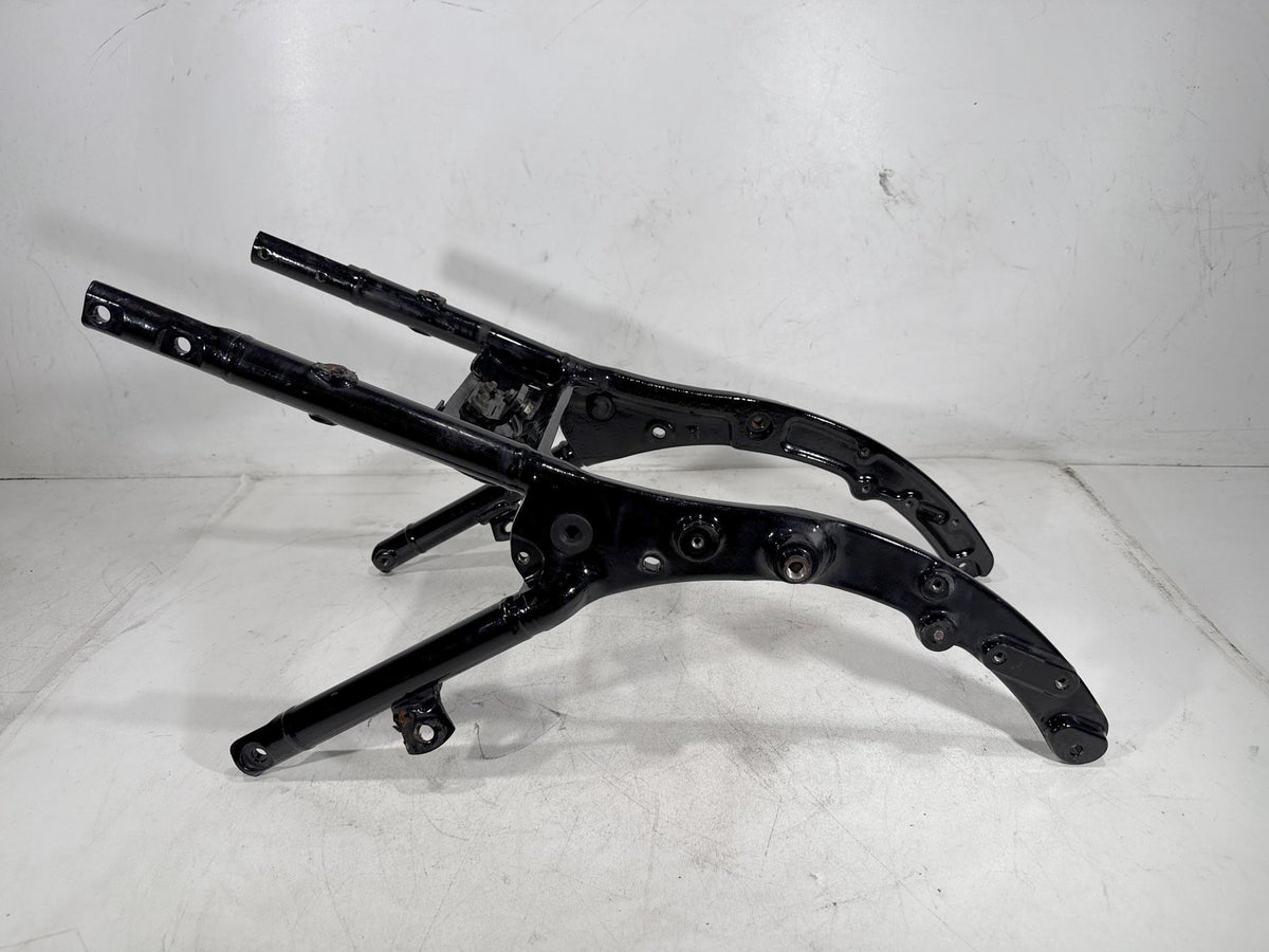 2011 Harley Electra Glide Touring OEM Rear Back Sub Frame Rail Bar 48079-09BHP