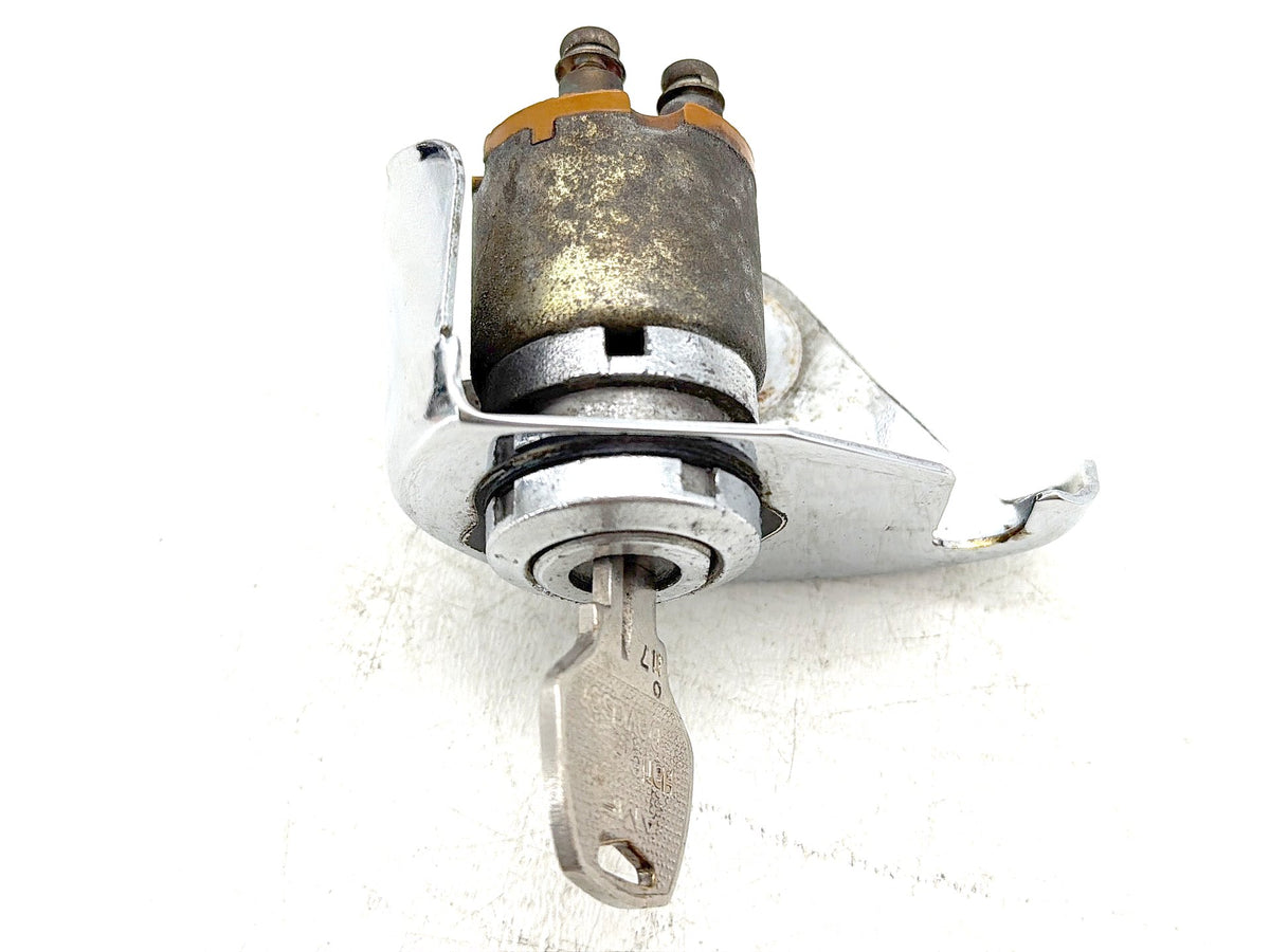 91 Harley Sportster 883 XLH883 OEM Ignition Switch Cylinder Barrel Lockset & Key