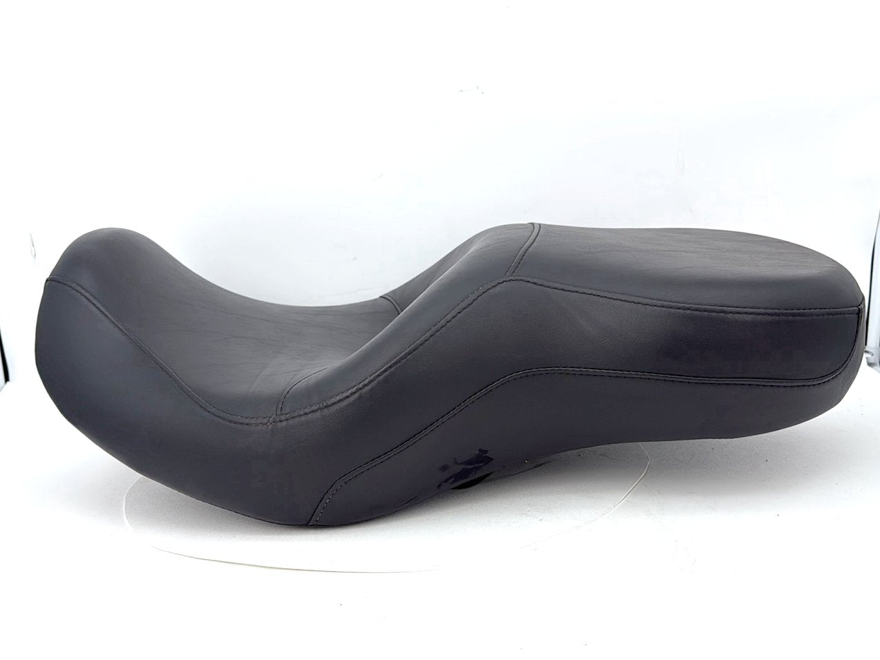 1999 - 2006 Harley-Davidson Dyna Low Rider Passenger Rider Driver Seat Saddle 53078-04