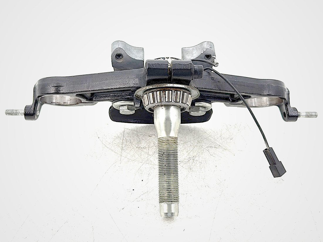 2016 Harley Road King Touring FLHR OEM Front Fork Upper Triple Tree Clamps
