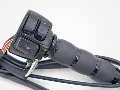 1999 - 2006 Harley-Davidson Touring Road King Police Right Engine Start Kill Switches Controls 71684-06A