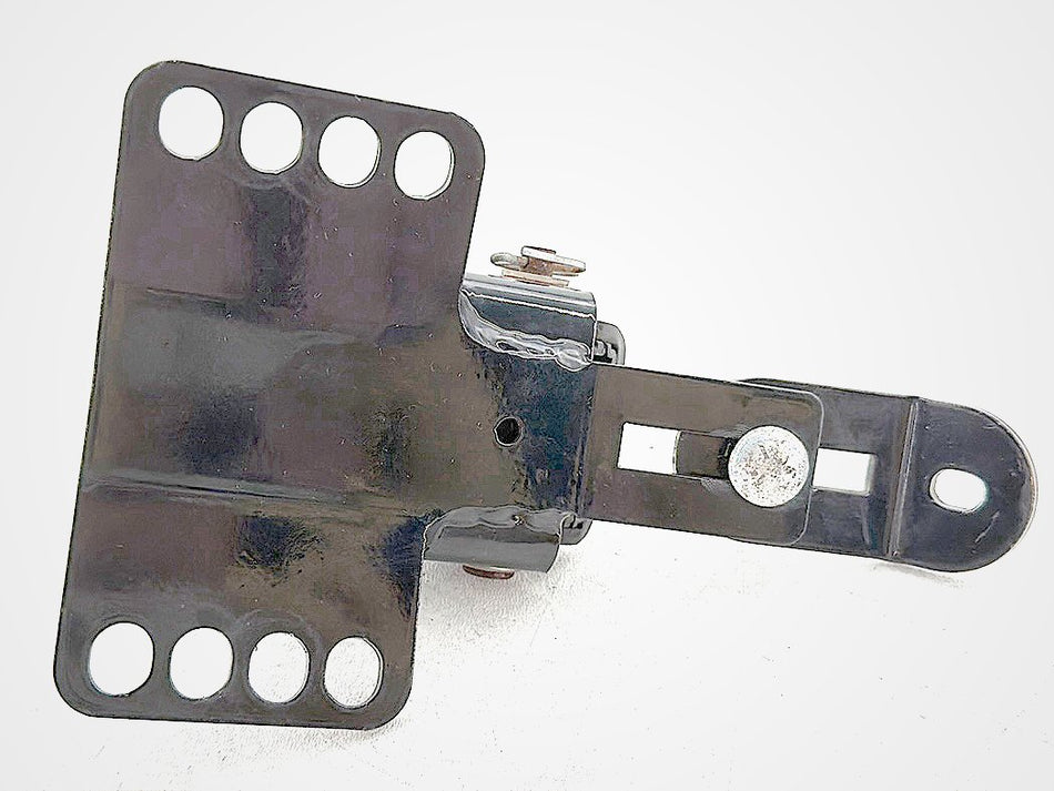 2004 Harley Road King Touring Classic Front Driver Rider Backrest Bracket Mount