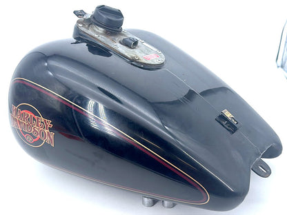 1999 - 2006 Harley-Davidson Touring Electra Glide Classic Fuel Gas Tank Gasoline Reservoir 61356-00
