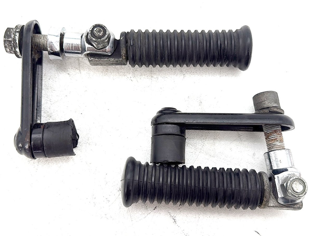 1997 Harley Softail Fat Boy FLSTF OEM Left & Right Step Foot Rest Pegs 33048-72