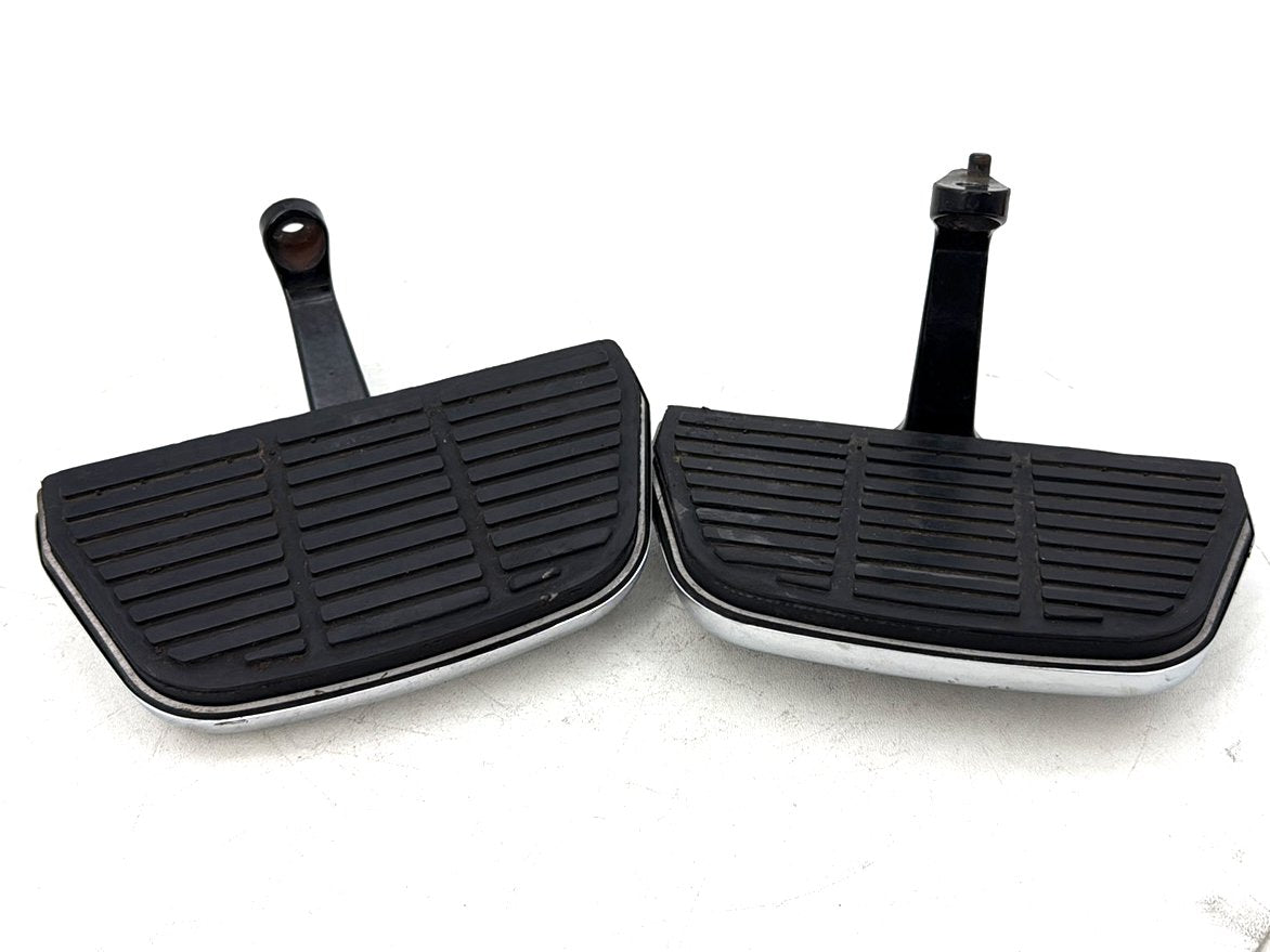 1999 - 2006 Harley-Davidson Touring Electra Glide Ultra Left & Right Passenger Floorboard Foot Rest 50606-86A